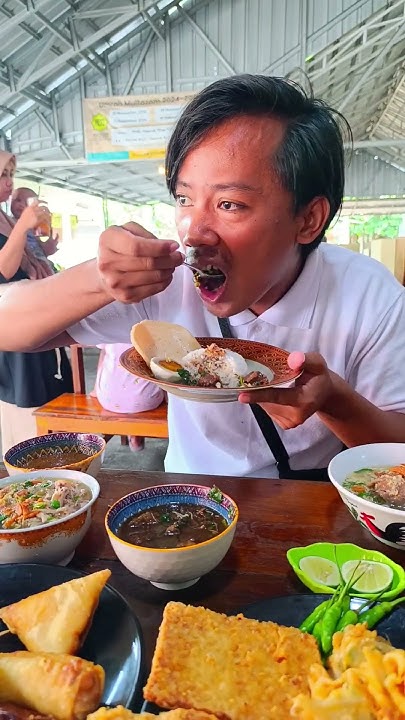 Mencicipi Kelezatan Lokal di Pujasera Pring Cendani: Tempat Kuliner Favorit Warga Cilacap